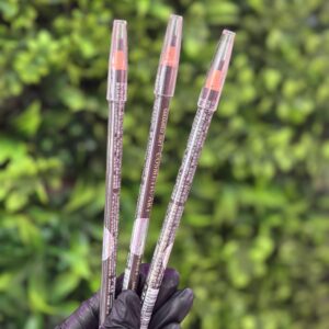 Lápiz de cejas para visagismo
